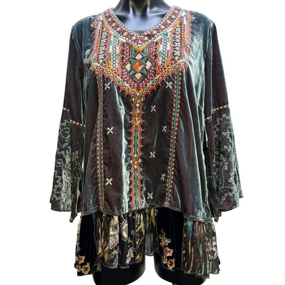 NWT John Mark Velour Embroidered Blouse Green M - Picture 1 of 6